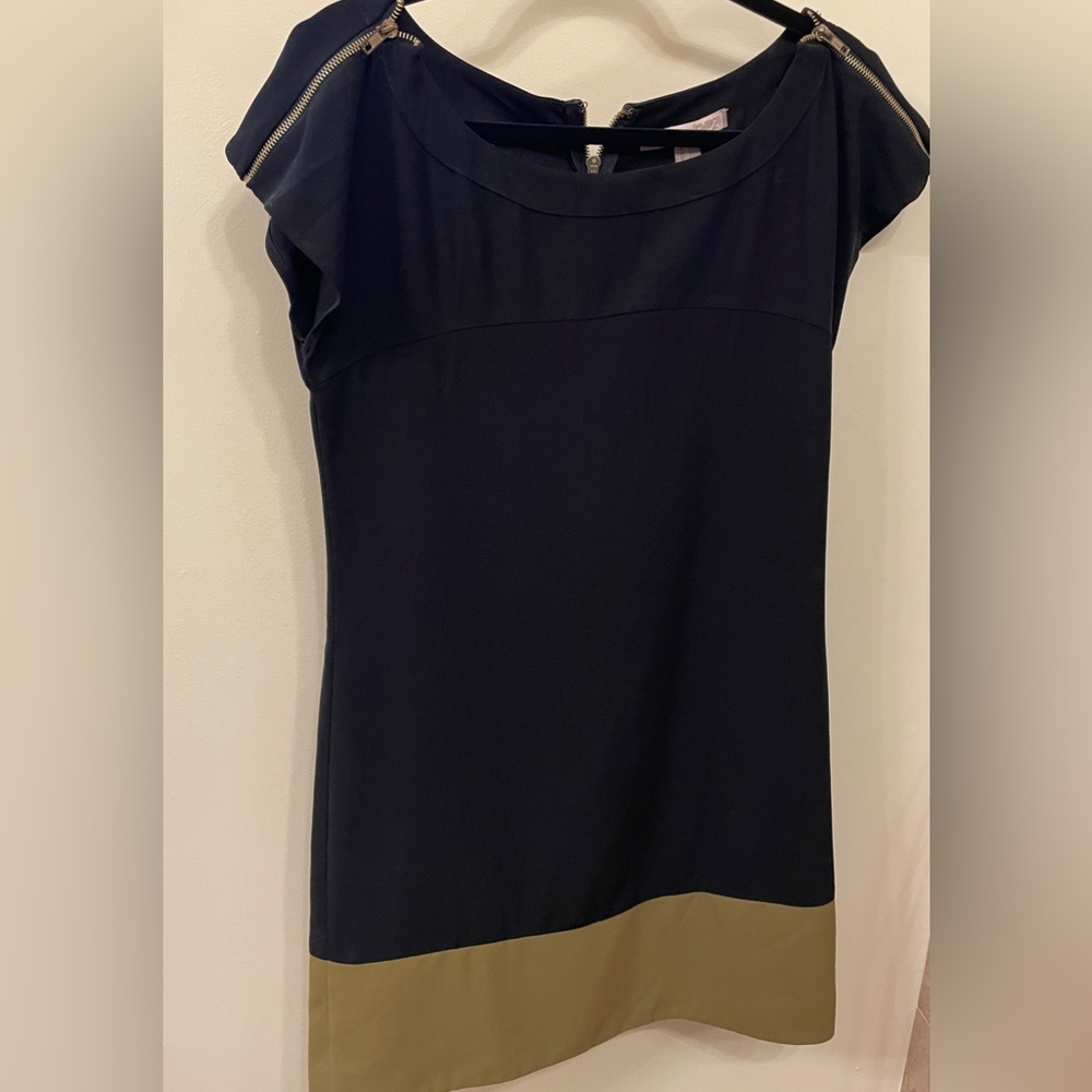 Great quality Love 21 dress!